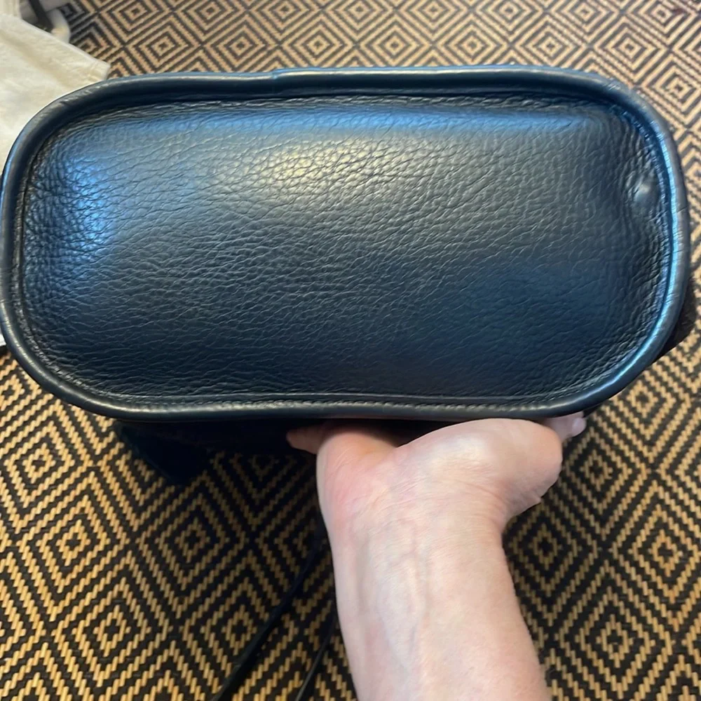 VINTAGE COACH SUEDE BERKELEY DRAWSTRING 9012 black w/ brass (like Lula’s legacy) - Picture 6 of 15